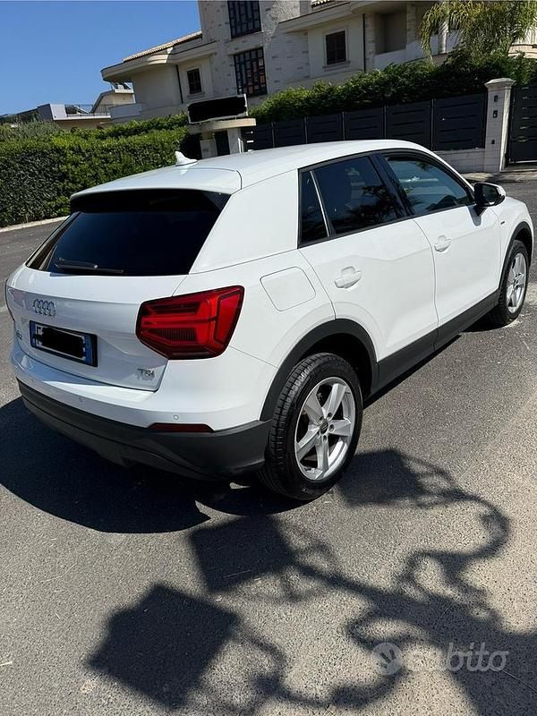 Usata Audi Q2 S-Line 116 CV (85 kW) 2017 Bianco SUV