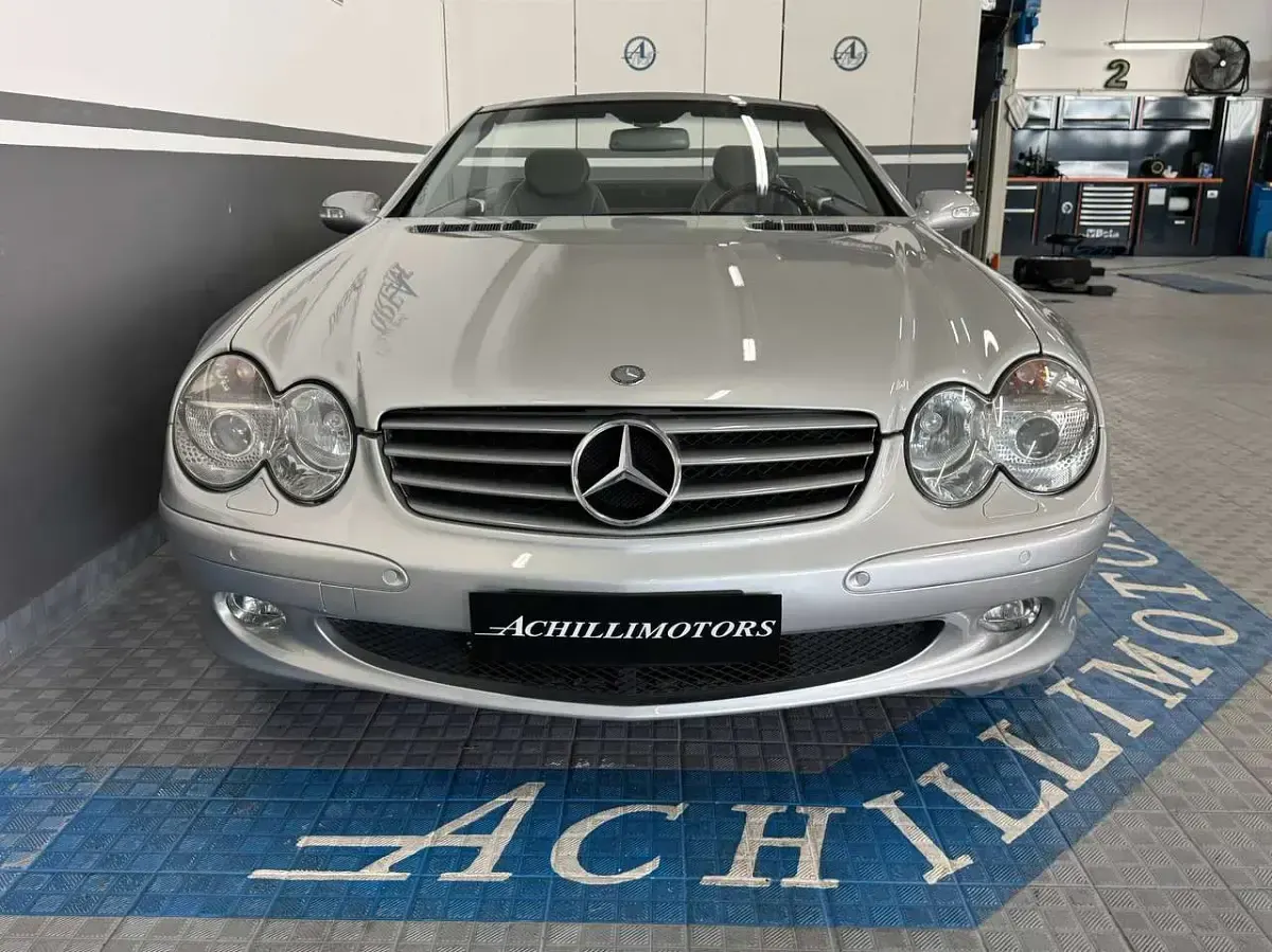 Usata Mercedes SL500 306 CV (225 kW) 2003 Brillant silver Cabrio
