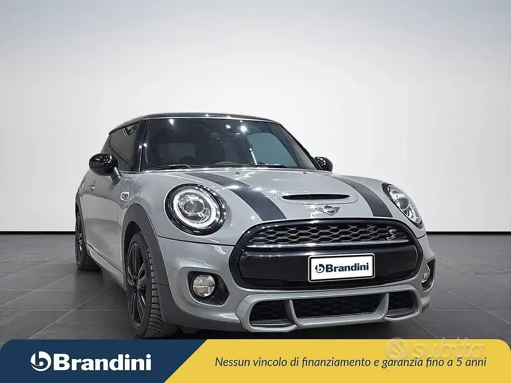 Usata Mini Cooper SD Hype 170 CV (125 kW) 2019 Grigio Utilitaria