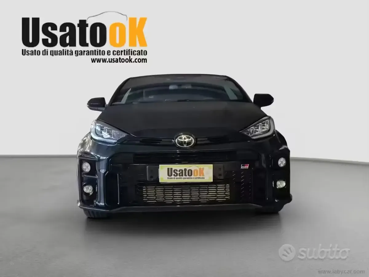 Usata Toyota Yaris 261 CV (191 kW) 2022 Nero Utilitaria