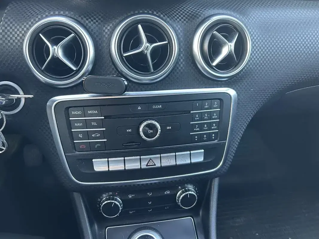 Usata Mercedes A180 Premium 109 CV (80 kW) 2016 Utilitaria