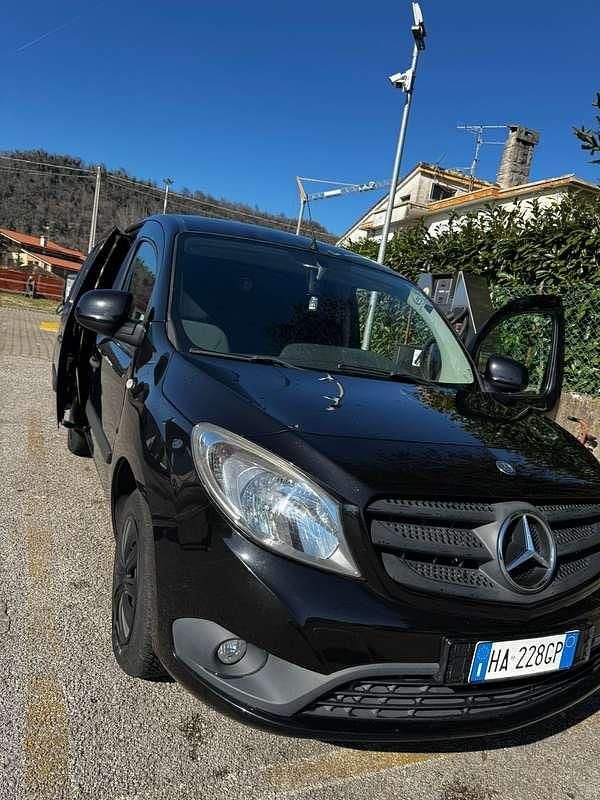 Usata Mercedes Citan 108 75 CV (55 kW) 2015 Nero Furgone