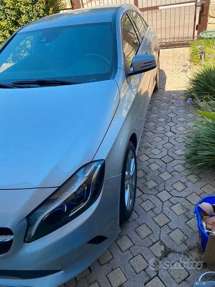 Usata Mercedes A180 2018 Grigio Coupé