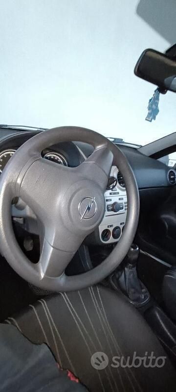 Usata Opel Corsa 80 CV (58 kW) 2007 Grigio Coupé