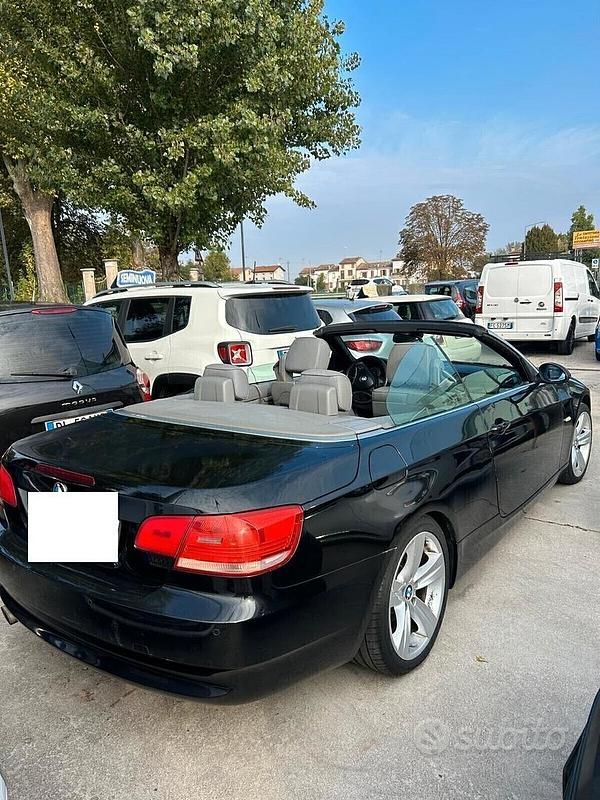 Usata BMW 320 Cabriolet 170 CV (125 kW) 2007 Nero Cabrio