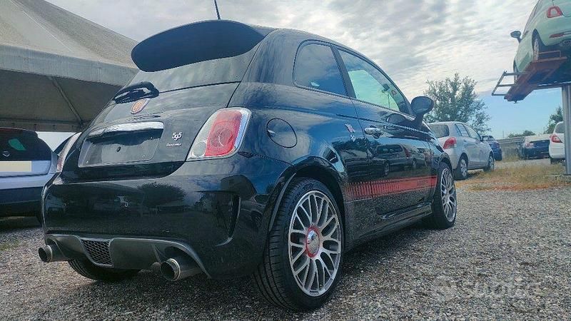 Usata Abarth 595 Turismo 160 CV (117 kW) 2015 Nero / metallizzato Utilitaria