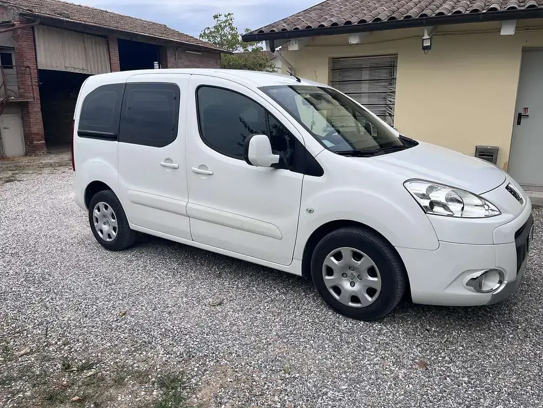 Usata Peugeot TePee Premium 90 CV (66 kW) 2010 Bianco Furgone