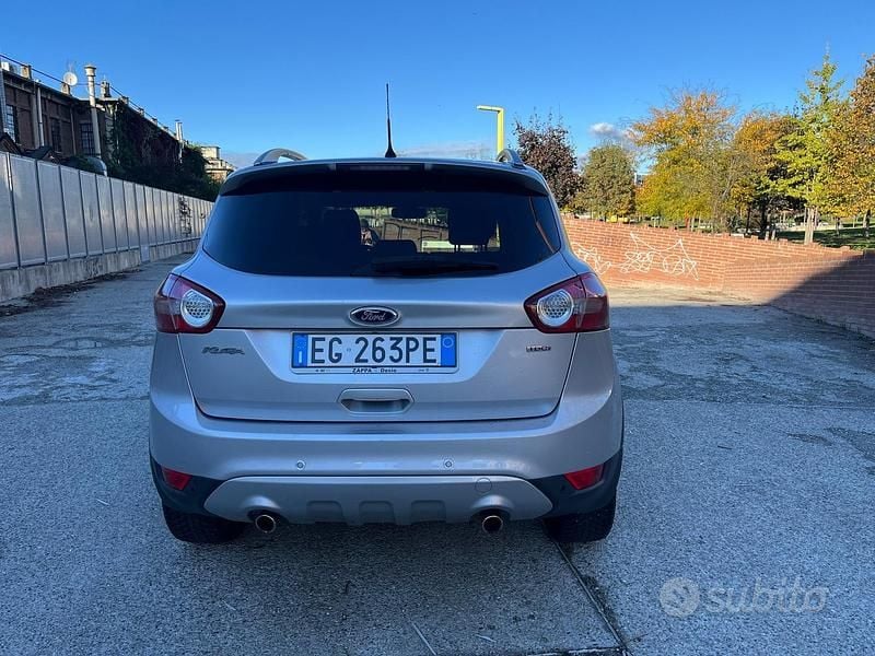 Usata Ford Kuga Individual 163 CV (119 kW) 2012 Argento SUV