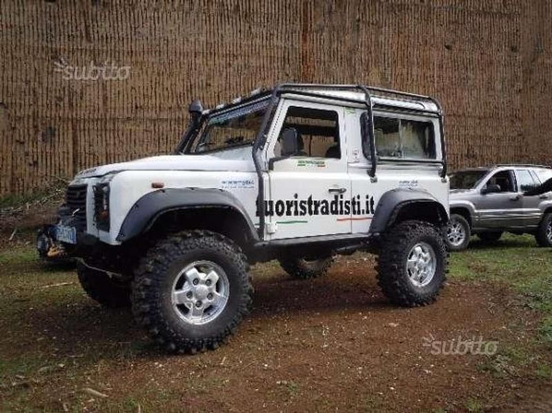 Usata Land Rover Defender 122 CV (89 kW) 2007 Bianco Station wagon