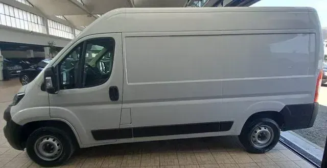 Usata Fiat Ducato 33 140 CV (102 kW) 2023 Bianco Furgone