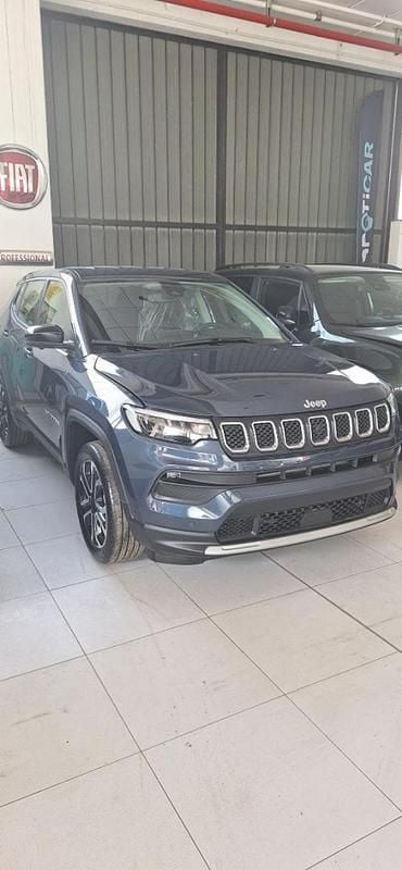 Usata Jeep Compass Altitude 131 CV (96 kW) 2024 Bianco SUV