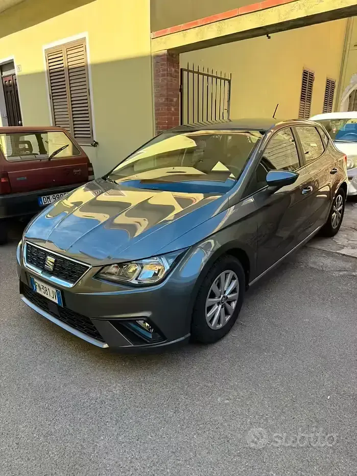 Usata Seat Ibiza 75 CV (55 kW) 2018 Grigio Utilitaria