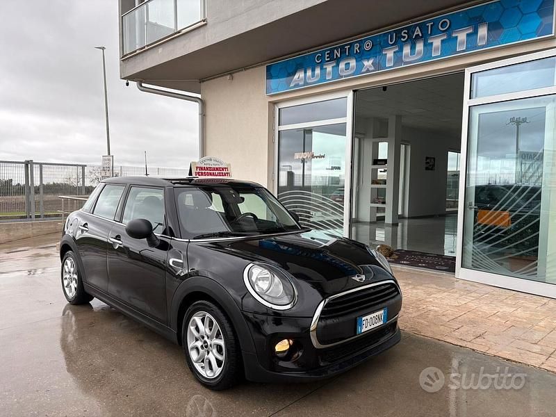 Usata Mini One D Hype 95 CV (69 kW) 2016 Nero Utilitaria