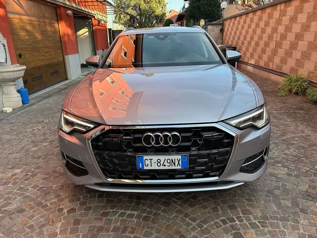 Usata Audi A6 Business 204 CV (150 kW) 2024 Argento Station wagon