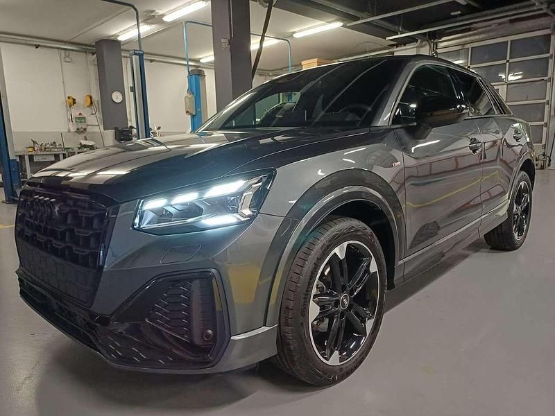 Usata Audi Q2 S-Line 150 CV (110 kW) 2024 Grigio daytona SUV