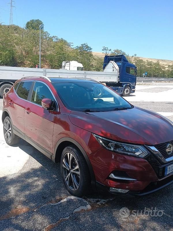 Usata Nissan Qashqai 2019 Rosso SUV