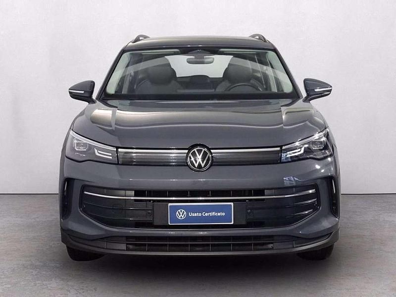 Usata VW Tiguan Life 150 CV (110 kW) 2025 Dolphin grey metallizzato SUV