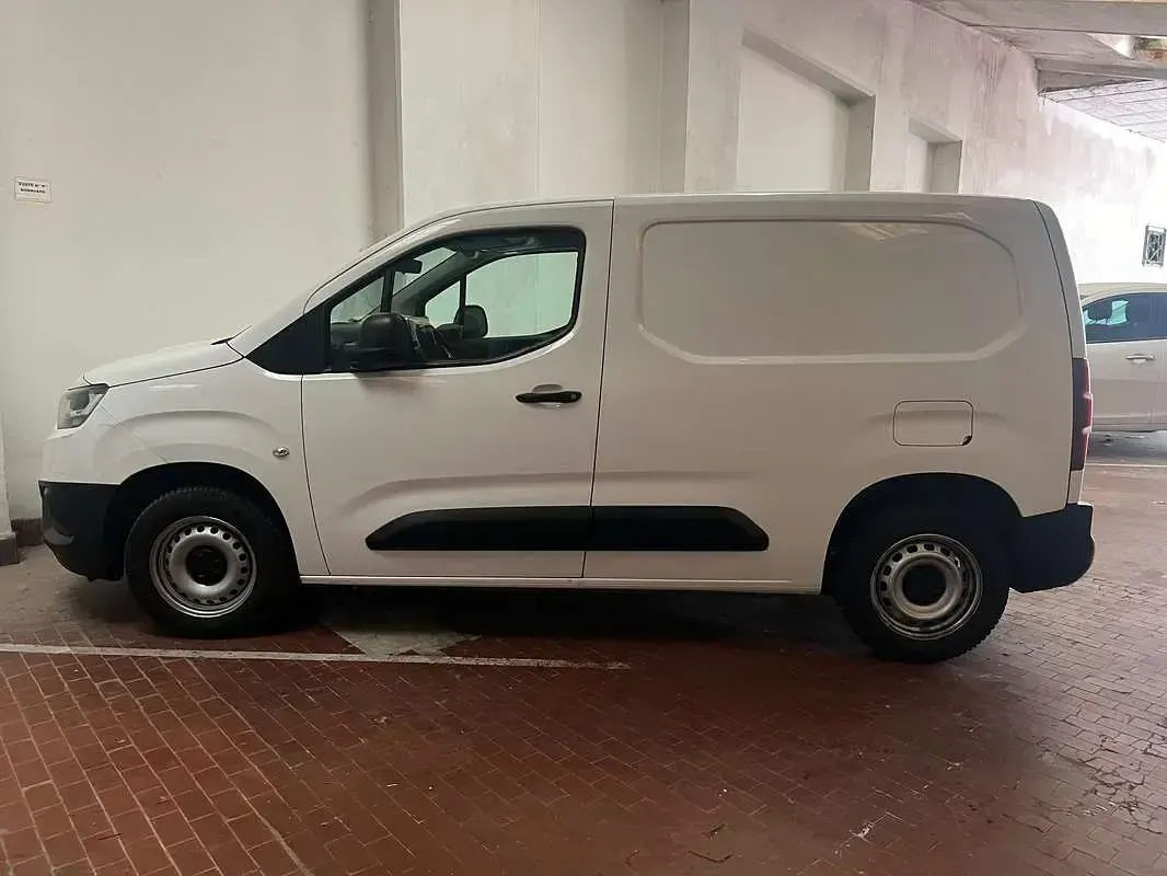 Usata Toyota Proace City City 102 CV (75 kW) 2021 Bianco Monovolume