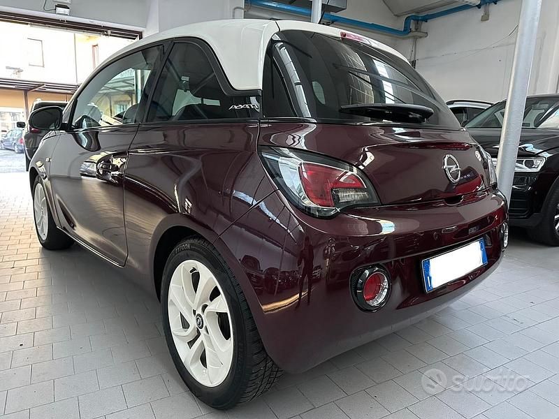 Usata Opel Adam Rocks Rocks 70 CV (51 kW) 2017 Viola Utilitaria