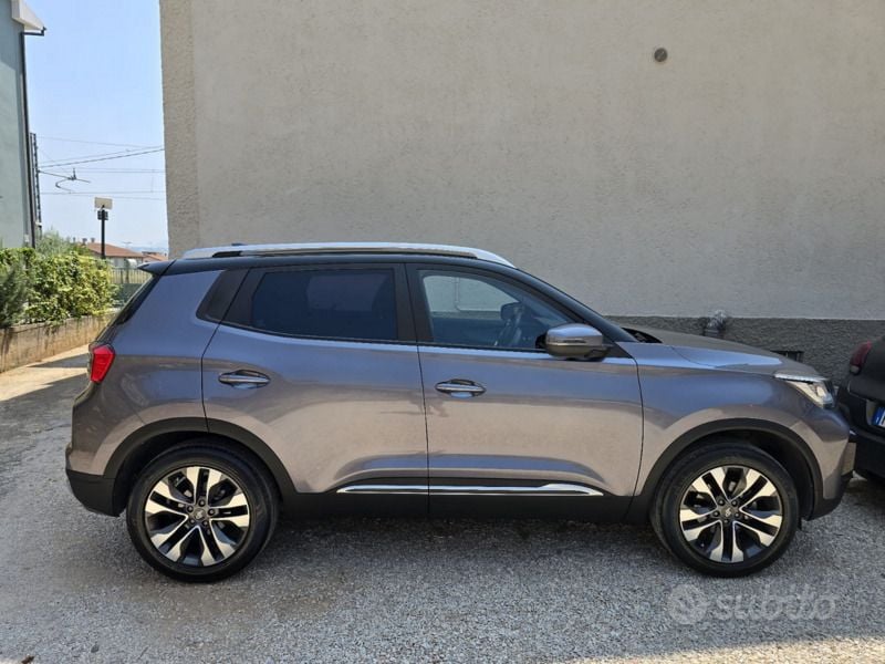 Grigio Usata 2022 DR Automobiles DR5 SUV | 15.000 € (Ottimo prezzo) - Immagine 1/4