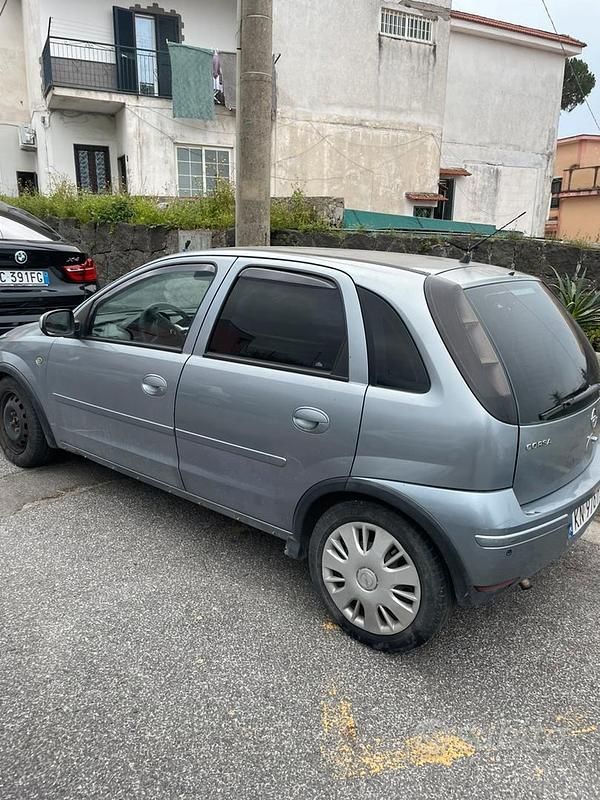 Usata Opel Corsa 2004 Grigio Utilitaria
