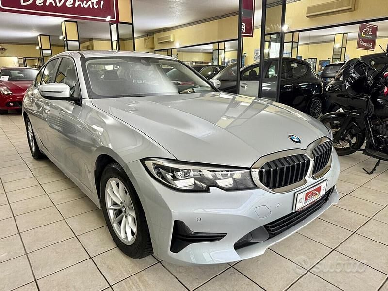 Usata BMW 320e Advantage 190 CV (139 kW) 2020 Argento Berlina