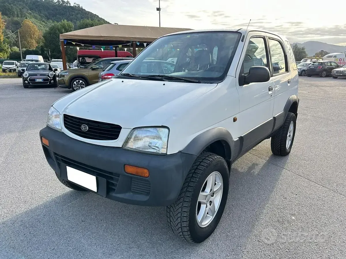 Usata Daihatsu Terios 83 CV (61 kW) 1998 Bianco SUV