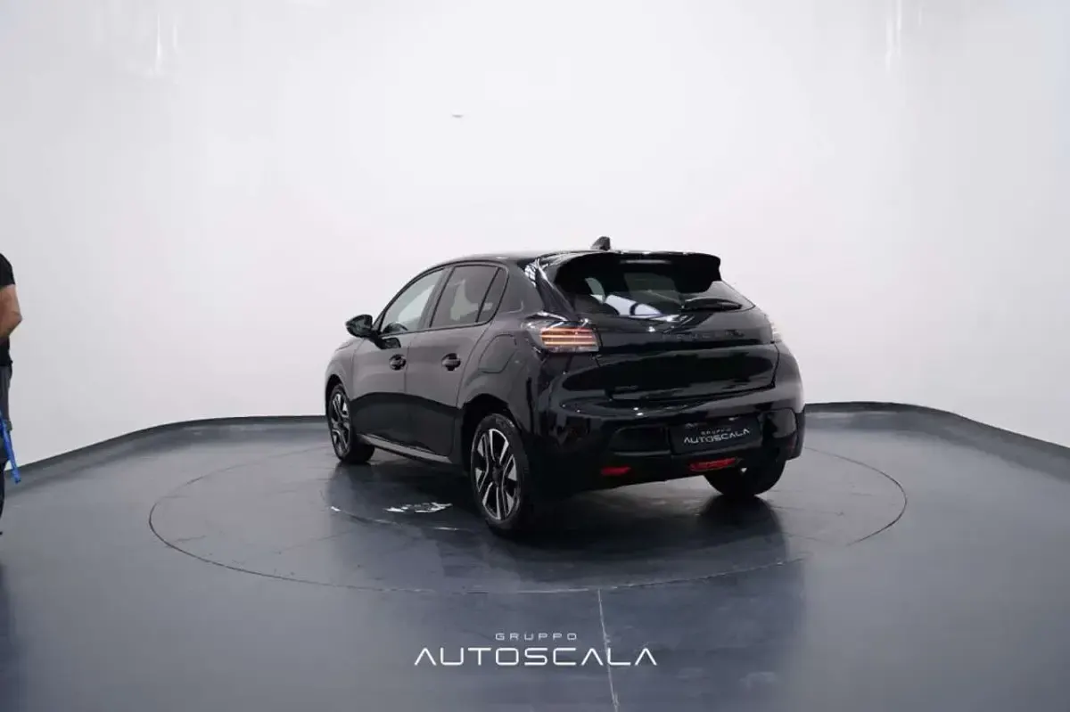 Nuova Peugeot 208 Allure 101 CV (74 kW) 2025 Nero perla Utilitaria