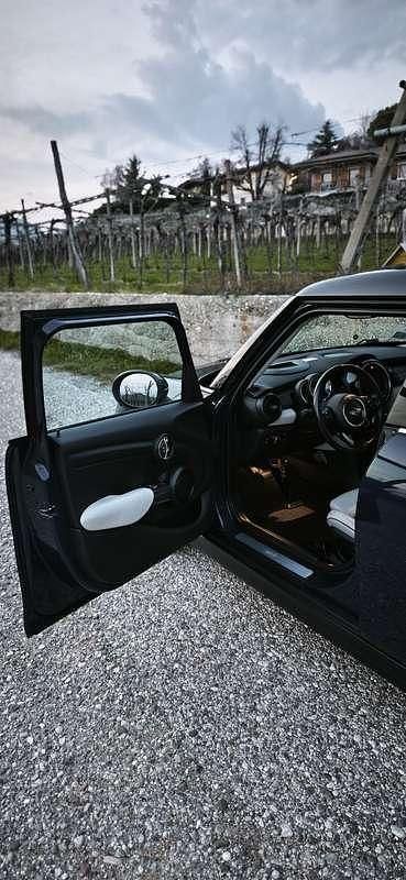 Usata Mini Cooper D Business 116 CV (85 kW) 2018 Utilitaria