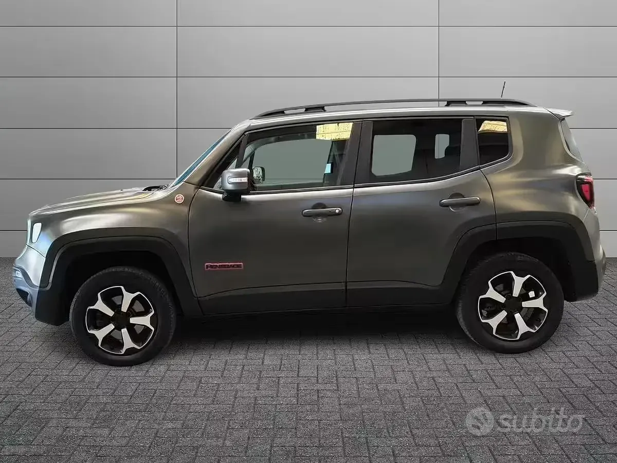 Usata Jeep Renegade Trailhawk 170 CV (125 kW) 2019 Grigio SUV