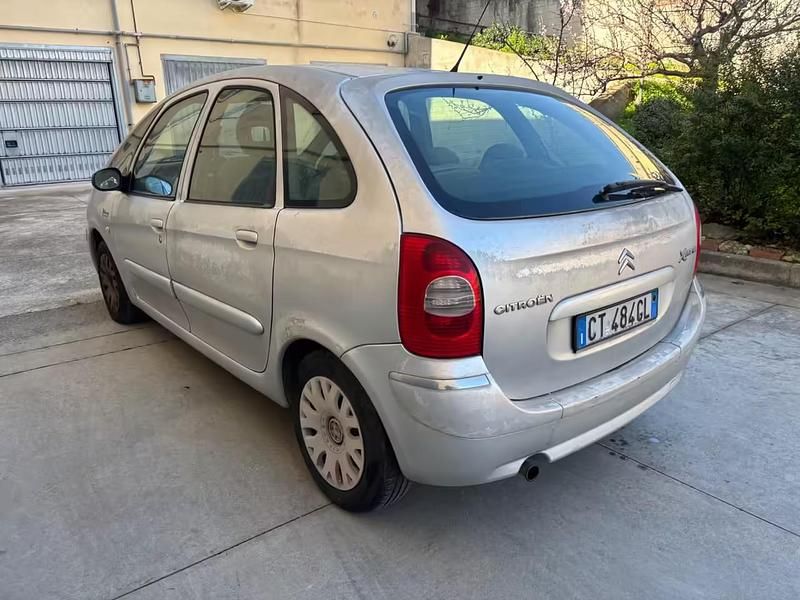 Usata Citroën Xsara Exclusive 95 CV (69 kW) 2004 Grigio Berlina