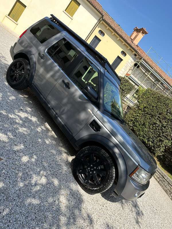 Usato 2012 Land Rover Discovery 3.0 Diesel 211 CV (17.700 €)