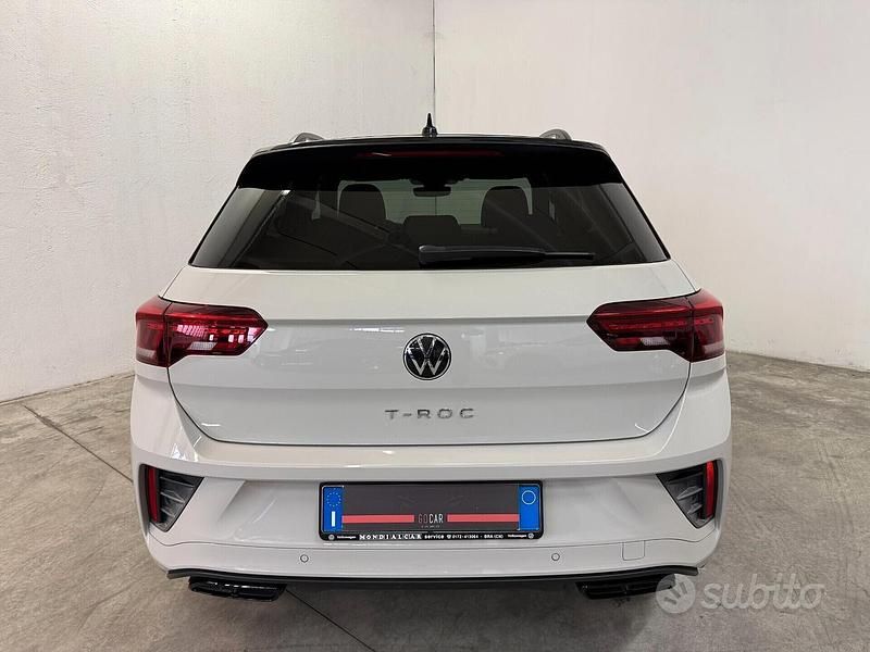 Usata VW T-Roc R-line 150 CV (110 kW) 2023 Grigio SUV