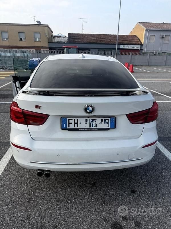 Usata BMW 320 Gran Turismo Luxury Line 190 CV (139 kW) 2017 Bianco Berlina