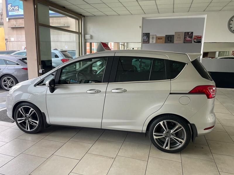 Usata Ford B-MAX Titanium 105 CV (77 kW) 2015 Argento Monovolume