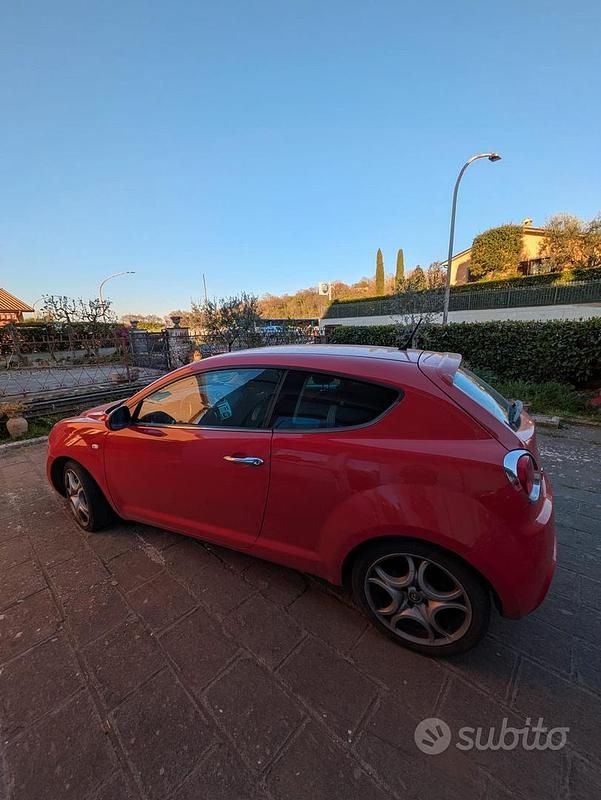 Usata Alfa Romeo MiTo 155 CV (114 kW) 2008 Rosso Utilitaria