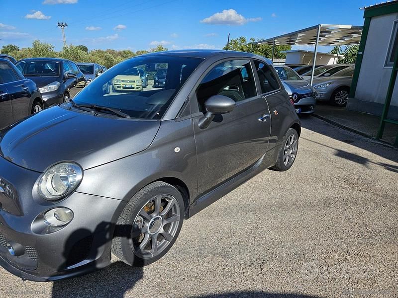 Usata Abarth 500 Custom 135 CV (99 kW) 2015 Utilitaria