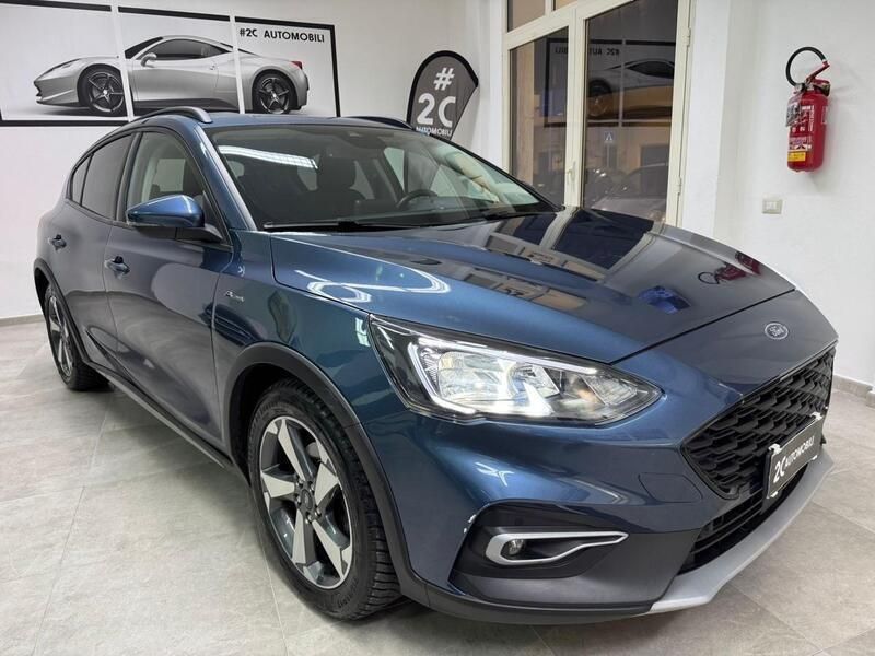 Blu Usata 2021 Ford Focus Tre volumi | 16.500 € (Ottimo prezzo) - Immagine 1/4
