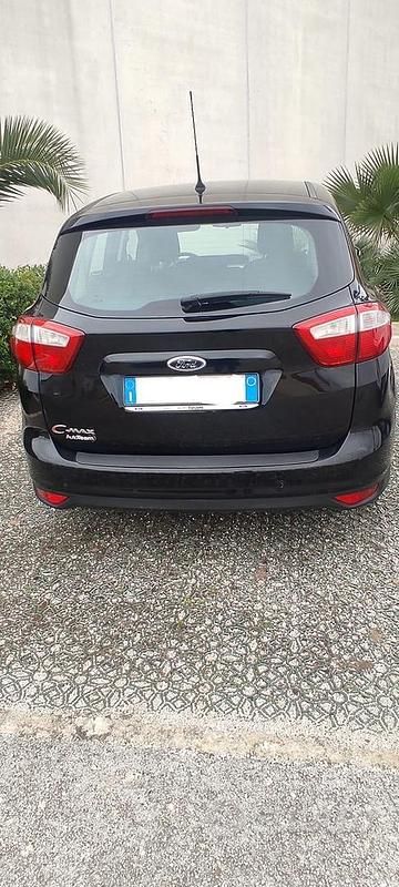Begagnad Ford C-MAX Titanium 120 HK (88 kW) 2014 Svart Minibuss