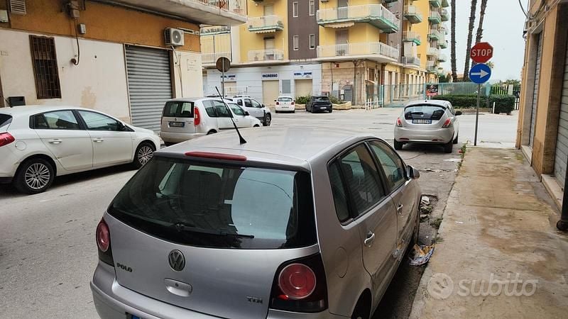 Usata VW Polo 75 CV (55 kW) 2006 Grigio Berlina