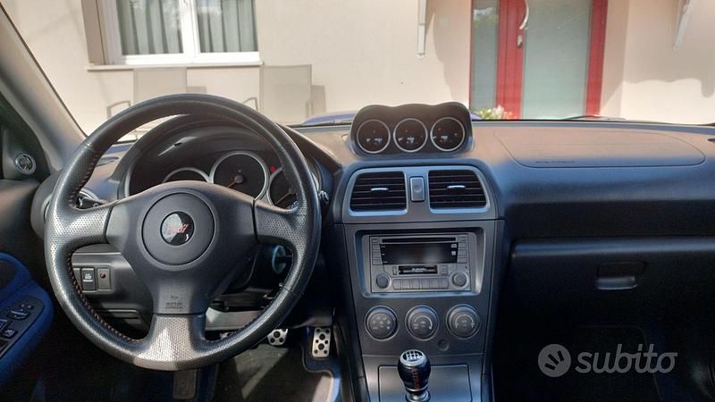 Usata Subaru Impreza 280 CV (205 kW) 2006 Blu Berlina