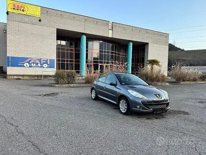 Usata Peugeot 207 68 CV (50 kW) 2011 Grigio Berlina