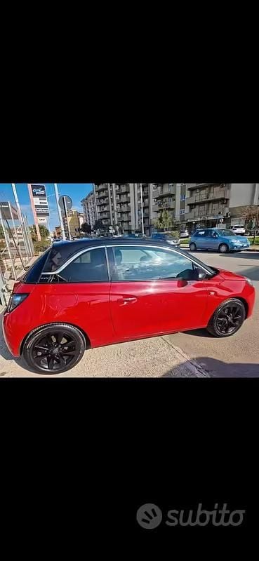 Usata Opel Adam 70 CV (51 kW) 2017 Nero Utilitaria