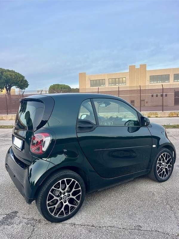 Usata Smart ForTwo Coupé 41 kW (56 CV) 2023 Utilitaria