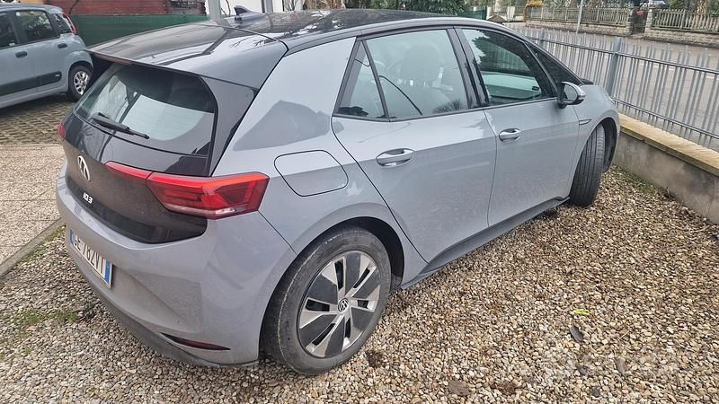 Usata VW ID.3 Pure 125 kW (170 CV) 2021 Grigio Utilitaria