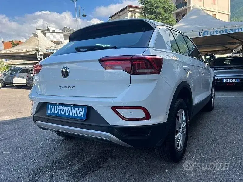 Usata VW T-Roc Style 110 CV (80 kW) 2023 Bianco SUV