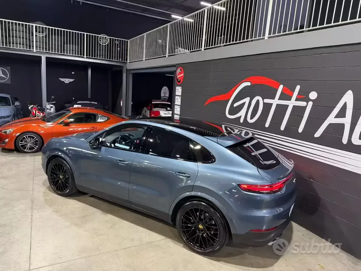 Usata Porsche Cayenne Coupe 340 CV (250 kW) 2019 Blu SUV