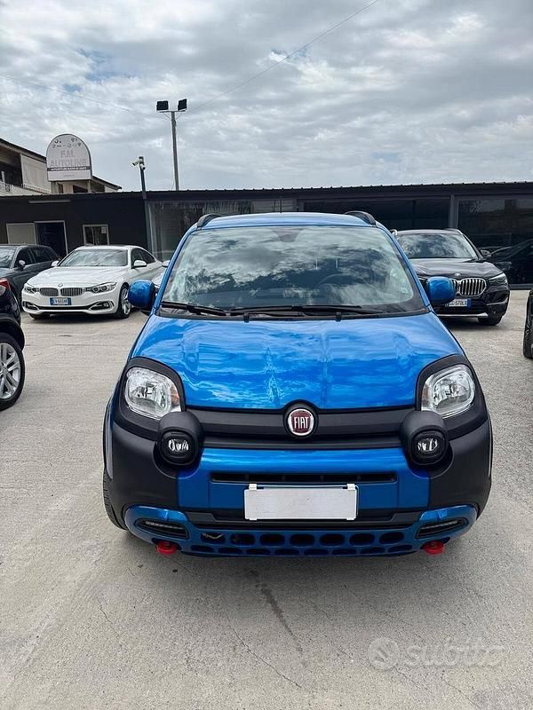 Usata Fiat Panda Cross Cross 70 CV (51 kW) 2023 Blu Utilitaria
