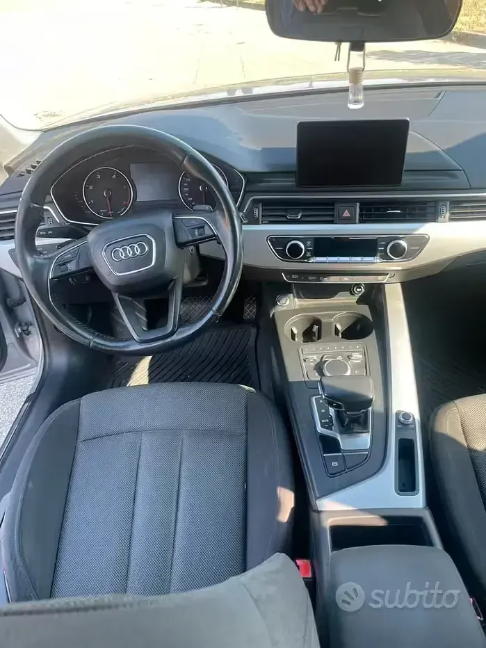 Usata Audi A4 Business 190 CV (139 kW) 2018 Grigio Station wagon