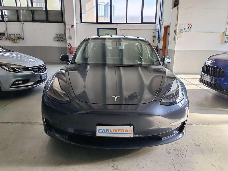 Usata Tesla Model 3 152 kW (208 CV) 2021 Midnight silver metallic Berlina